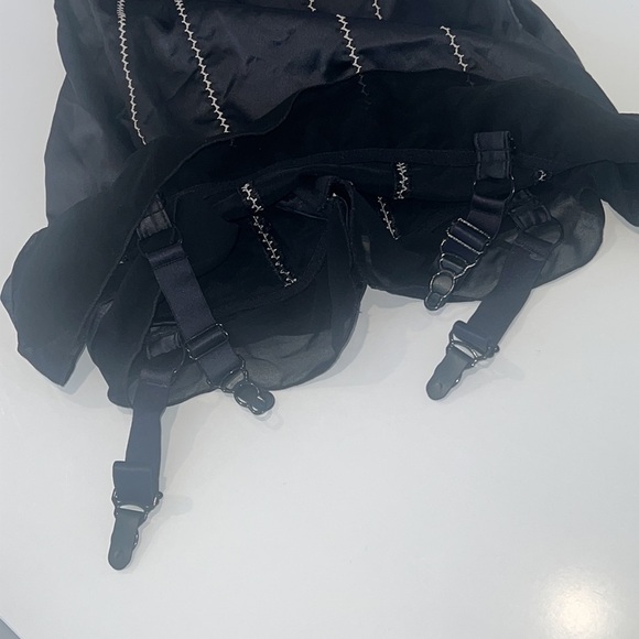 La Senza black Satin corset size Medium - Picture 10 of 12